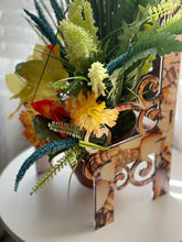 Load image into Gallery viewer, GFE -Sea Shell Chair Planter