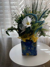 Load image into Gallery viewer, GFE -Blue Sky Movement Planter